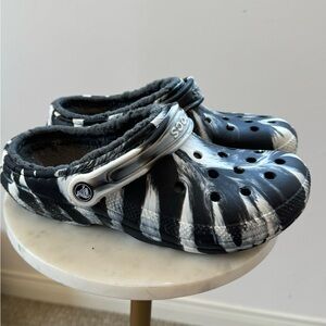 Fuzzy Oreo Crocs 🏁